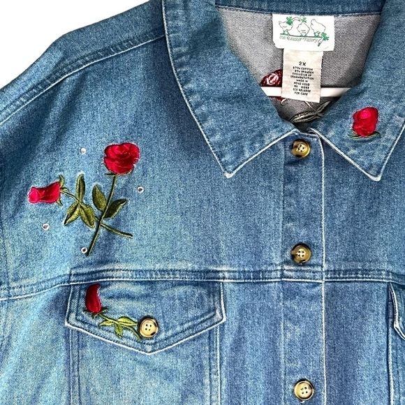 Quacker Factory Vintage Rose Embroidered Denim Button Front Jacket Size 2X - Picture 2 of 15